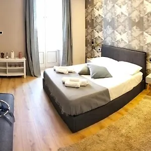  Appartamento Princess Iolanda Charming House Italia
