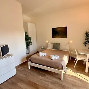 Casa vacanze Loft Corso Trieste Free Parking & Kitchen Italia